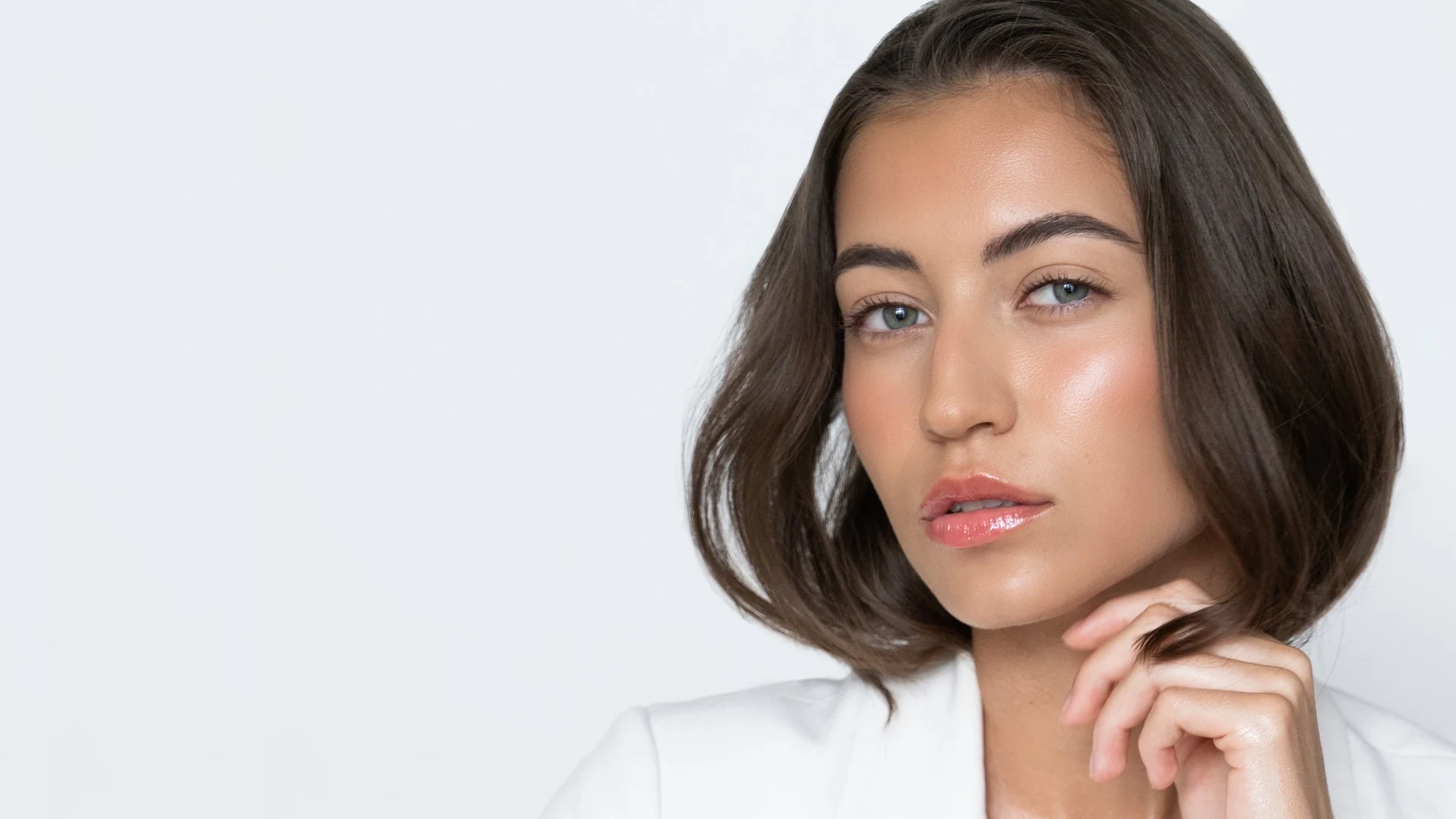 Elegant makeup look – Katerina Horeni Bartoskova